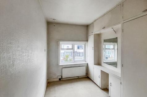 43 Norbury Court Road, Norbury, London SW16 4HU
