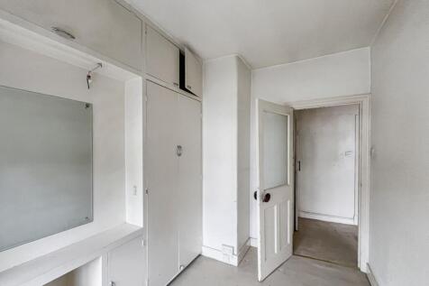 43 Norbury Court Road, Norbury, London SW16 4HU