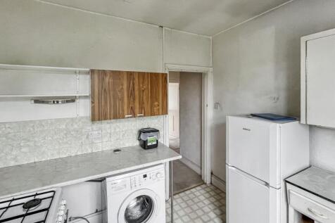 43 Norbury Court Road, Norbury, London SW16 4HU
