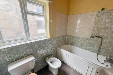 43 Norbury Court Road, Norbury, London SW16 4HU