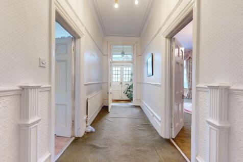 13 Princes Avenue, Muswell Hill, London N10 3LS