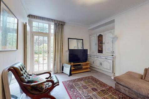 13 Princes Avenue, Muswell Hill, London N10 3LS