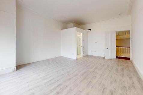 13 Princes Avenue, Muswell Hill, London N10 3LS