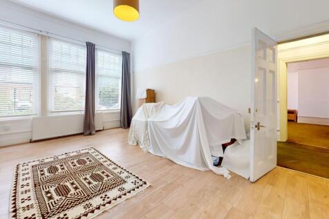 13 Princes Avenue, Muswell Hill, London N10 3LS