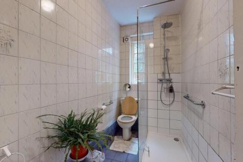 13 Princes Avenue, Muswell Hill, London N10 3LS