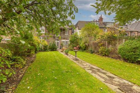13 Princes Avenue, Muswell Hill, London N10 3LS