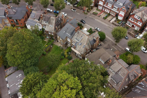 13 Princes Avenue, Muswell Hill, London N10 3LS