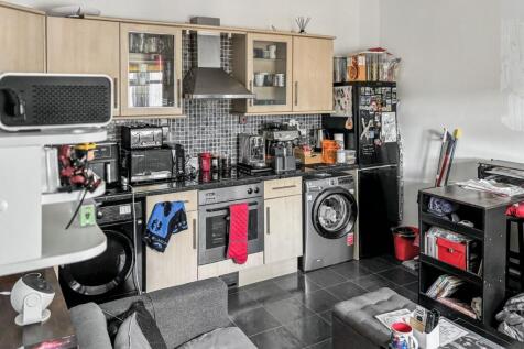 Flat 4, Canterbury Court, 44 Ailsa Road, Westcliff on Sea, SS0 8BL