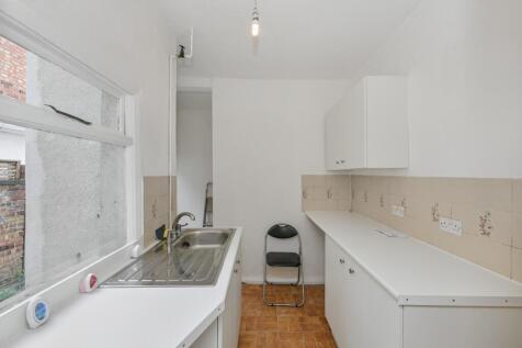 52 Lea Road, Enfield, EN2 0LE