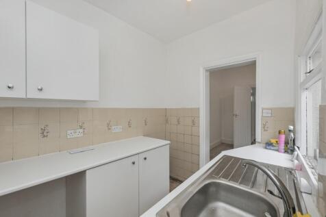 52 Lea Road, Enfield, EN2 0LE