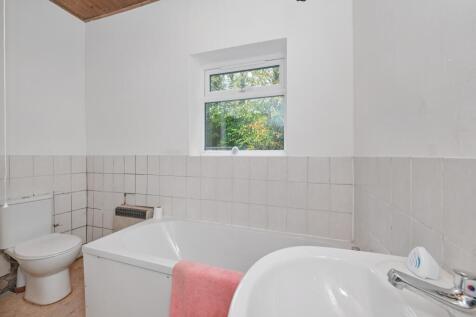 52 Lea Road, Enfield, EN2 0LE