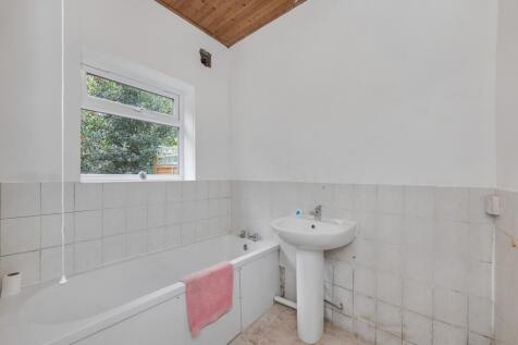 52 Lea Road, Enfield, EN2 0LE