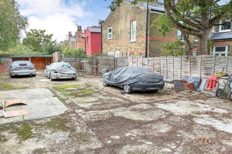 20 Hovden Road, Cricklewood, London NW2 3XD