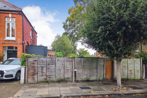 20 Hovden Road, Cricklewood, London NW2 3XD