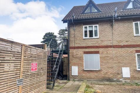 11 Chase Court, Thetford, Norfolk, IP24 3BT