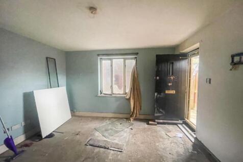 11 Chase Court, Thetford, Norfolk, IP24 3BT