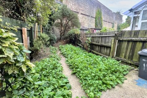 19 Whitburn Road, Lewisham, London, SE13 7UQ