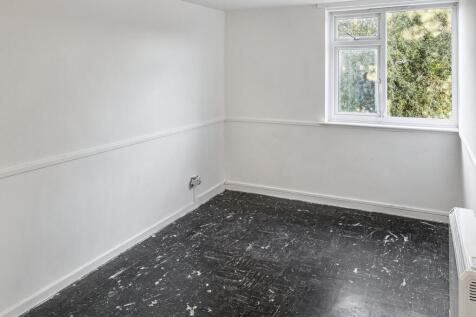 56 Pamplins, Basildon, Essex, SS15 5BJ