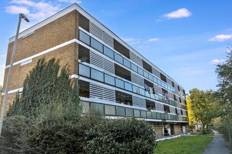 56 Pamplins, Basildon, Essex, SS15 5BJ