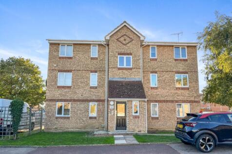 135 Chestnut Road, Vange, Basildon, Essex, SS16 4TD