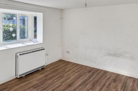 135 Chestnut Road, Vange, Basildon, Essex, SS16 4TD