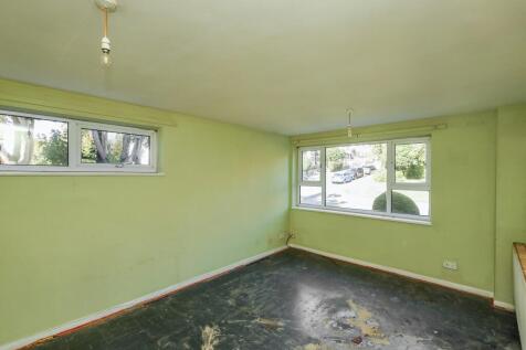 6 Bridge Court, Hillside Road, Harpenden, Hertfordshire, AL5 4DH