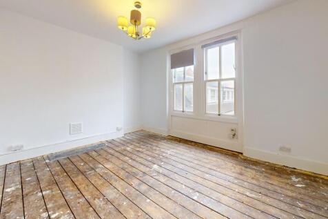 Flat 80, Kingsley Flats, Old Kent Road, Bermondsey, London, SE1 5UR