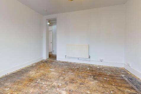 Flat 80, Kingsley Flats, Old Kent Road, Bermondsey, London, SE1 5UR