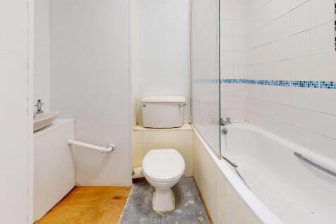 Flat 80, Kingsley Flats, Old Kent Road, Bermondsey, London, SE1 5UR