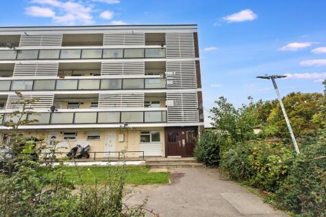 35 Eldeland, Basildon, Essex, SS15 5JG