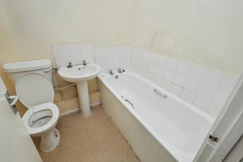 35 Eldeland, Basildon, Essex, SS15 5JG