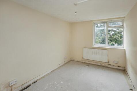 35 Eldeland, Basildon, Essex, SS15 5JG