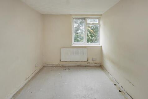 35 Eldeland, Basildon, Essex, SS15 5JG