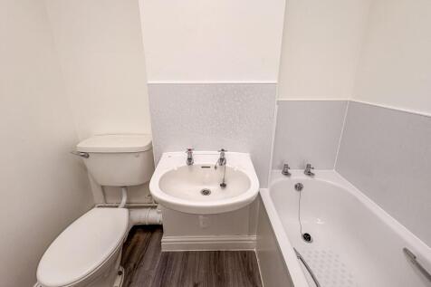 Flat 2, St. Andrews Mews, St. Andrews Road, Montpelier, Bristol, BS6 5EH