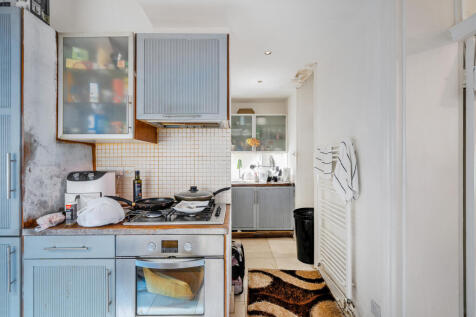 Flat 19, Cunningham Court, Maida Vale, London, W9 1AE