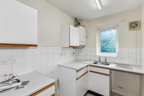 9 Penrith Drive, Wellingborough, Northamptonshire NN8 3XL