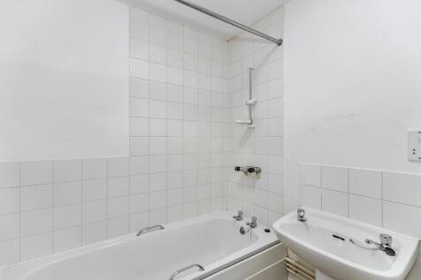 9 Penrith Drive, Wellingborough, Northamptonshire NN8 3XL
