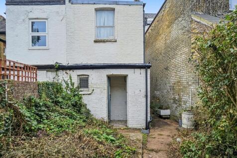 10 Brouncker Road, Acton, London W3 8AQ