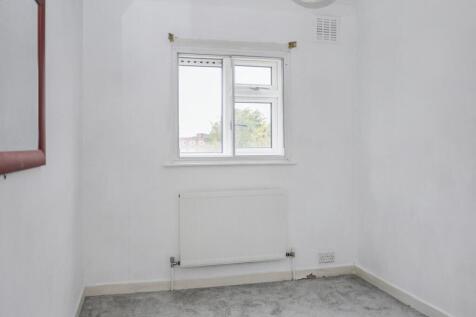 12 Grasmere Court, Verdun Road, Barnes, London SW13 9AU