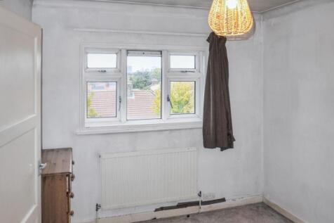 12 Grasmere Court, Verdun Road, Barnes, London SW13 9AU