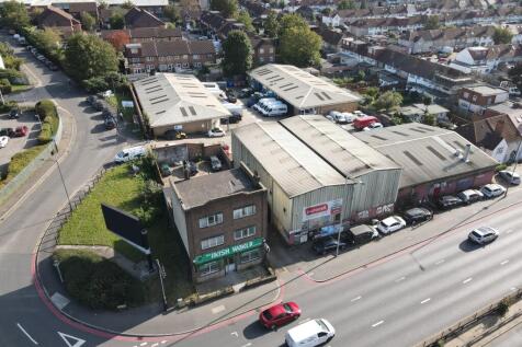 934 North Circular Road, Brent Cross, London NW2 7JR