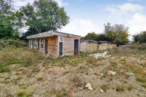 Fernlea Farm, Golf Road, Kenley, CR8 5ES