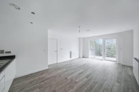 Flat 4, Denman House, 1 New Road, Feltham TW14 9AJ