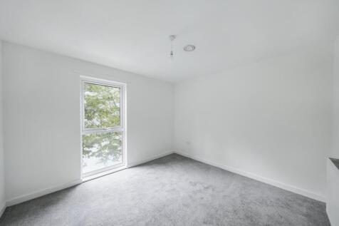 Flat 4, Denman House, 1 New Road, Feltham TW14 9AJ