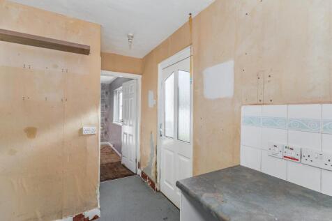 38 Highfield, Woodford, Kettering, NN14 4HD