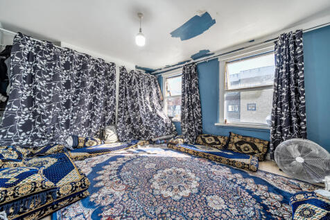 7 Plough Way, Surrey Quays, London SE16 2LS