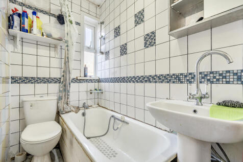 7 Plough Way, Surrey Quays, London SE16 2LS