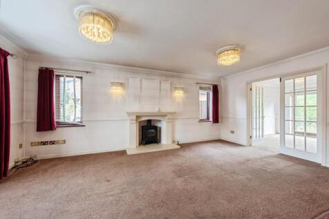 15 Langford Close Stowmarket, IP14 1TX