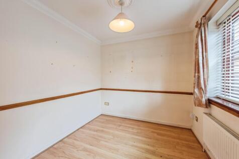 15 Langford Close Stowmarket, IP14 1TX