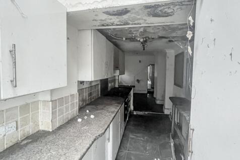 159 Kingston Road, Leatherhead, Surrey, KT22 7NX